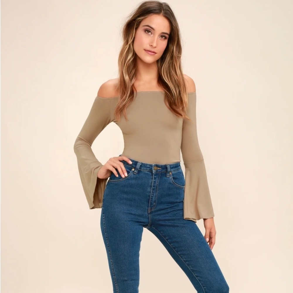 NWOT Lulus Flirt Factor Taupe Off-the-Shoulder Top with bell sleeves